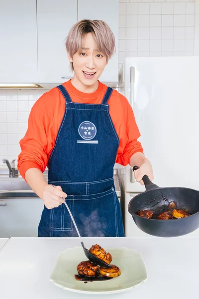 「いいね〜！」と小山さんも興奮