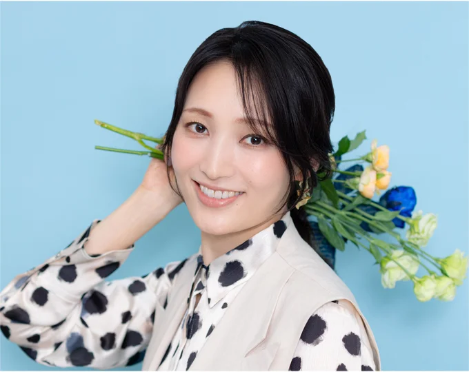 望海風斗さんは現在テレビ朝日系列で毎週火曜21時放送の『誘拐の日』に出演中。主人公の娘が入院している病院の看護師長を演じています。