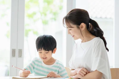 子どもの夏休みの宿題のなかでも、親の参加度が高い「読書感想文」