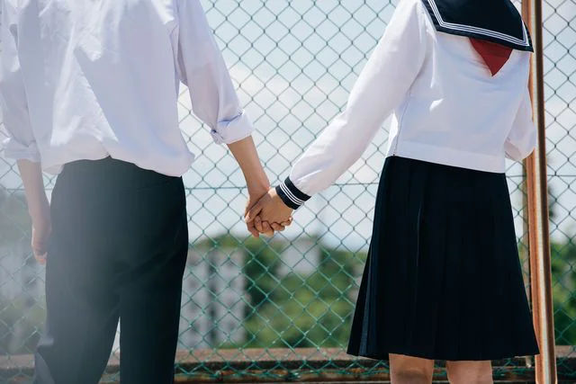 受験生の息子に彼女が！ どうアドバイスすればいい？【女の悩みにズバリ回答】