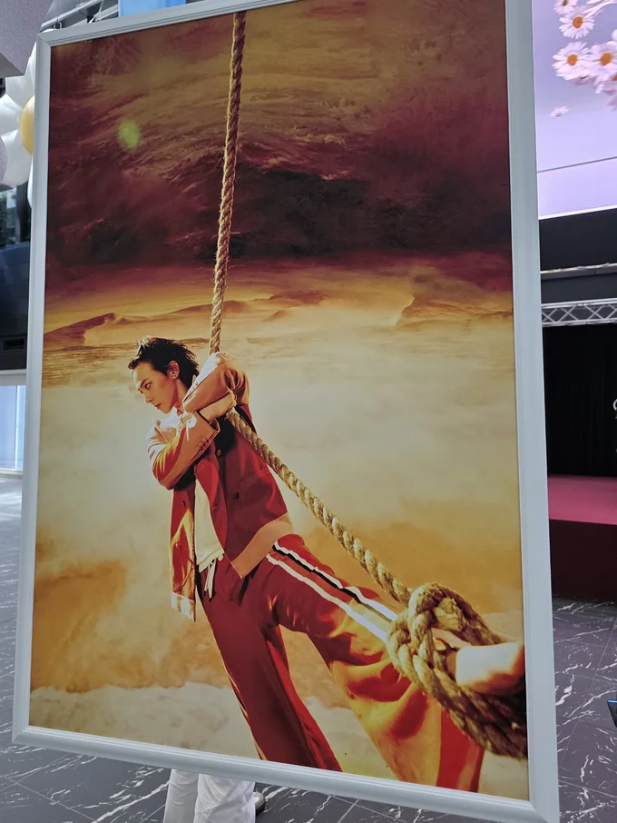 目を奪われるアートワーク