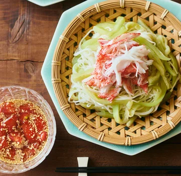 【なすが主役の麺もの】やさしい食感のなすが相性バツグン！ 「翡翠なすのそうめんトマトつゆ添え」