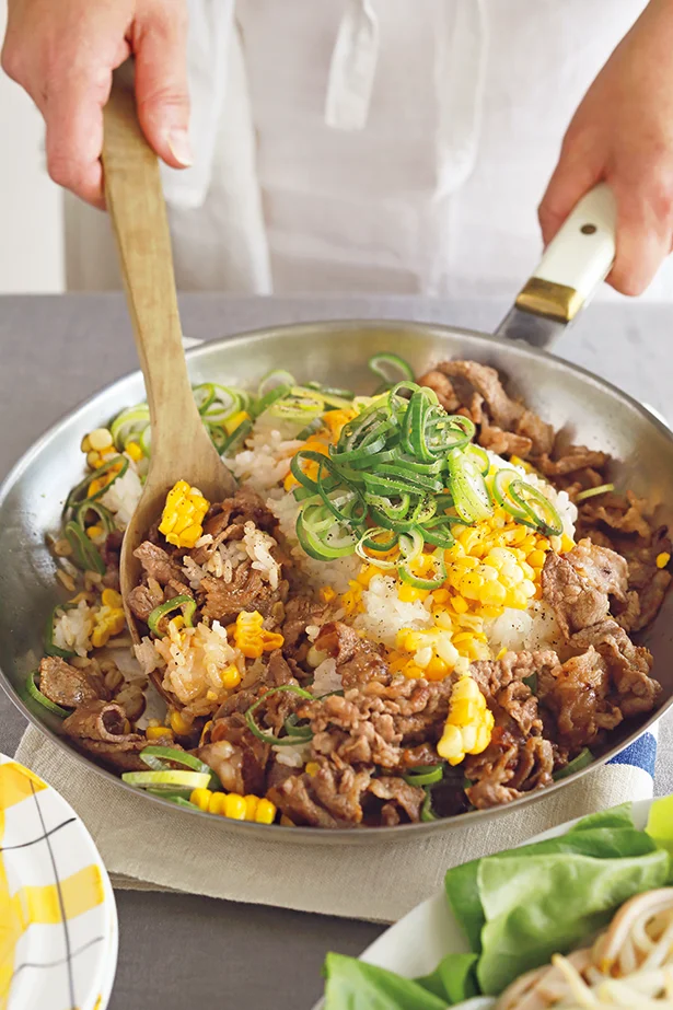 牛肉ととうもろこしの混ぜご飯