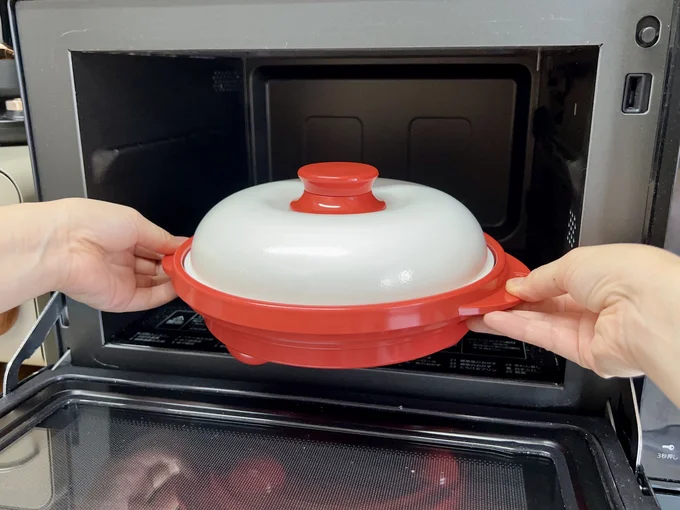 フタをして電子レンジへ