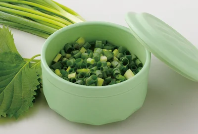 野菜の鮮度をしっかりキープして食品ロスを減らす！薬味保存容器