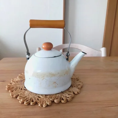 琺瑯やかんの焦げ付き