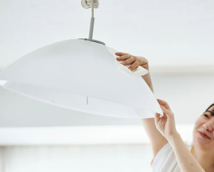 汚れの強弱によって使い分けするのがベスト!「ダイニング」のベタベタ解消掃除術