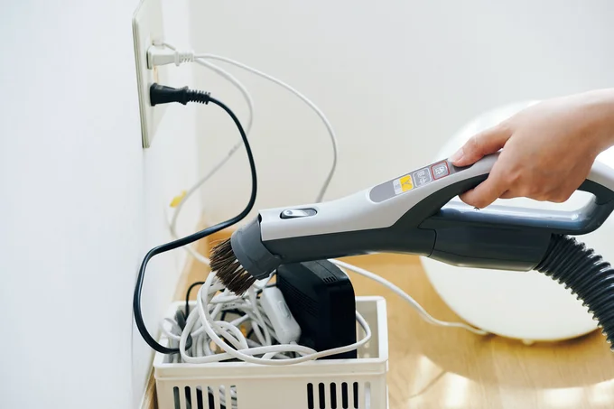 電気コードまわり