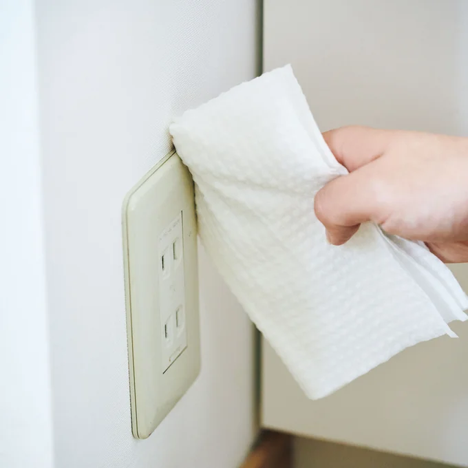 コンセントプレート