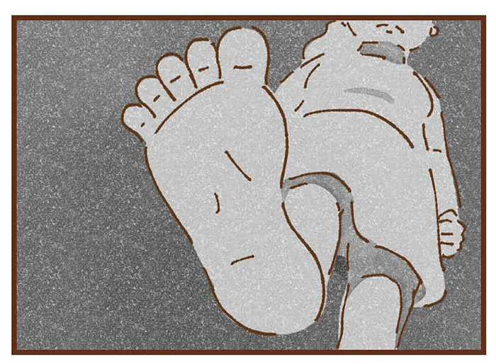 もう疲れた。怒鳴られながら暮らす少女が、実母に頭を踏まれた夜／私の人生を食べる母（8）