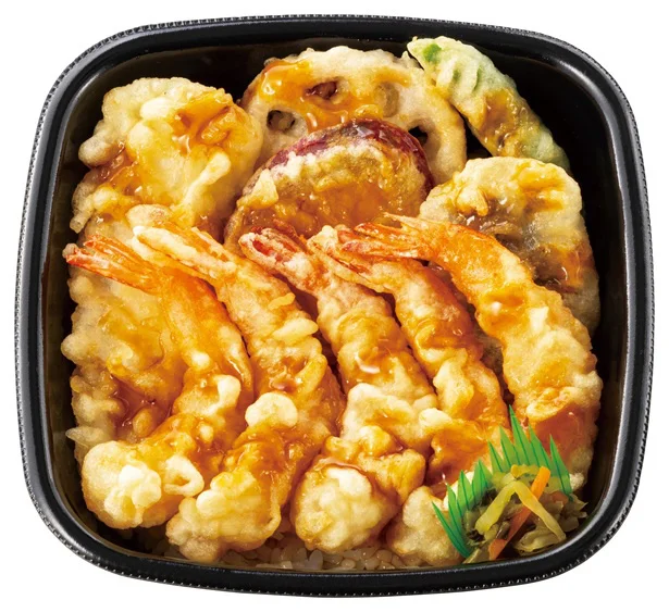 「上・海鮮天丼」（890円）
