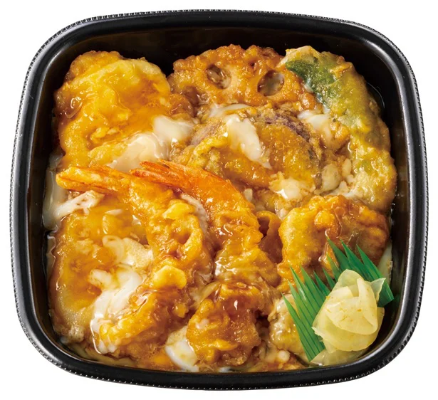 「海鮮天とじ丼」（730円）