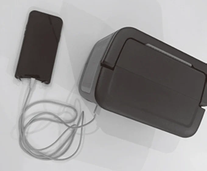 ポータブル電源：さまざまな家電を利用できる。暑さ・寒さ対策も可能