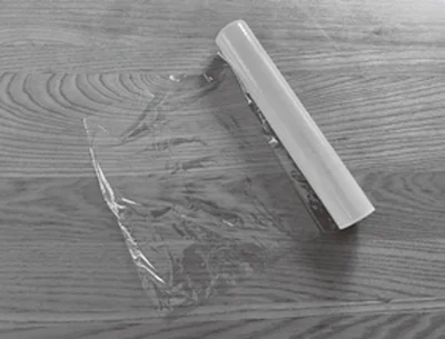 食品用ラップ：皿に敷いて／ケガの応急処置に