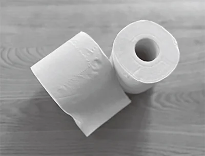トイレットペーパー：靴の中に詰めて保温・乾燥に