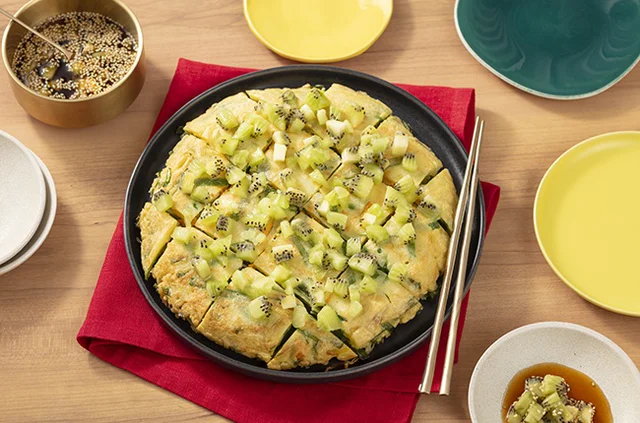 キウイ×韓国料理!? 管理栄養士が考えた「キウイチヂミ」が衝撃の美味しさ【レシピ】