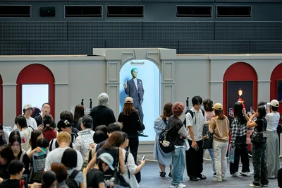 その場にG-DRAGONがいるかのようなデジタルコンテンツが話題に（写真は東京会場）