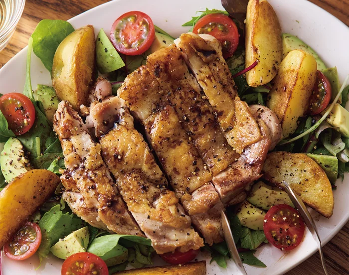 【丹羽家のおうち天才ごはん】パーティの新定番！ バルサミコ酢のソースがおいしい「鶏ももタリアータ」（6）