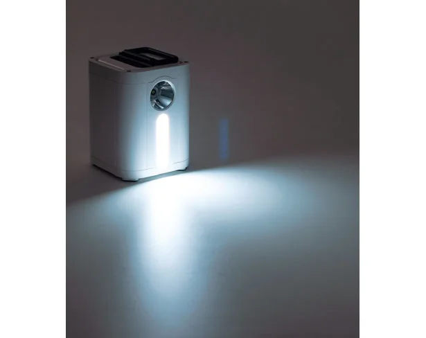 停電時は明かりとして使えます