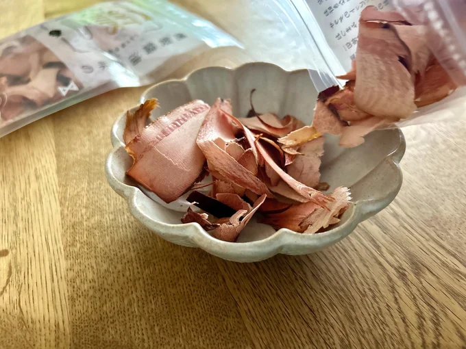 開封すると、食欲そそる燻製の良い香り♪