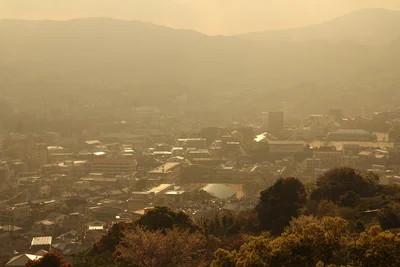 数千キロも離れた中国の黄砂が日本まで運ばれるのはなぜ