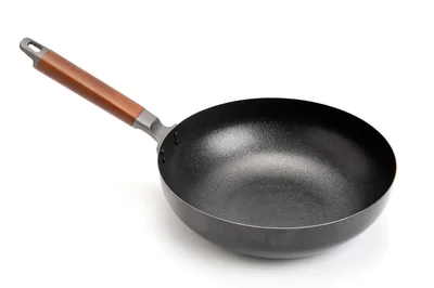 フッ素加工のフライパンの不思議。水や油をはじき、焦げつかないのはなぜ？