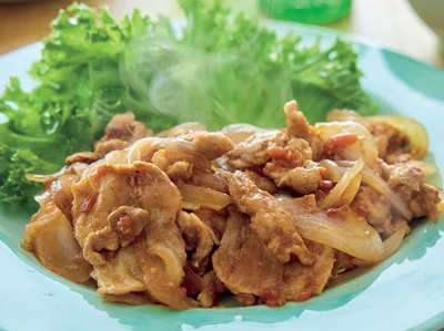 豚肉と玉ねぎの梅しょうが焼き