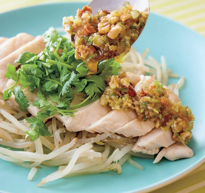 蒸しどりのナッツねぎだれ よだれどり風