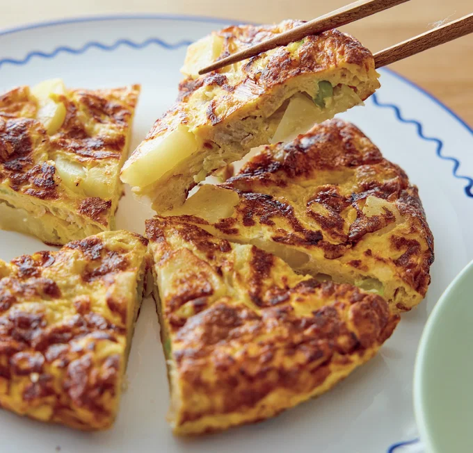 じゃがいもとひき肉の中華風オムレツ