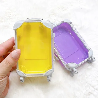 キャリーケース型小物入れ　　カラバリ豊富▶