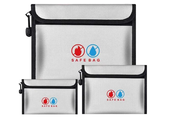 災害時サッと持ち運べる！火事や水害から貴重品を守る「耐火耐水バッグ」3選