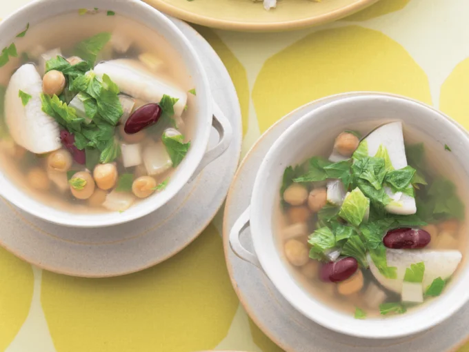  長いもと豆のスープ