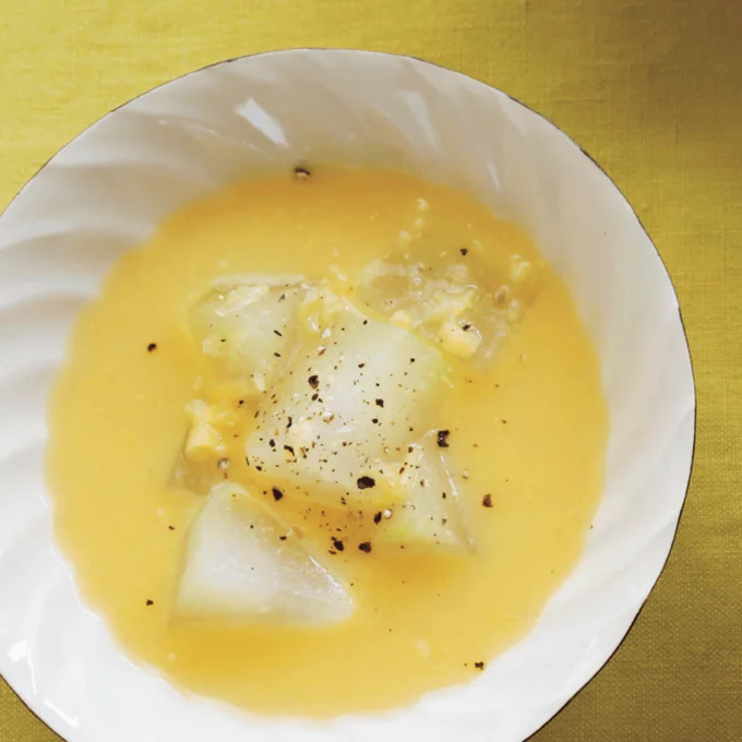 利尿作用を促す「とうがん」と「とうもろこし」を使ったスープは、むくみ対策に◎