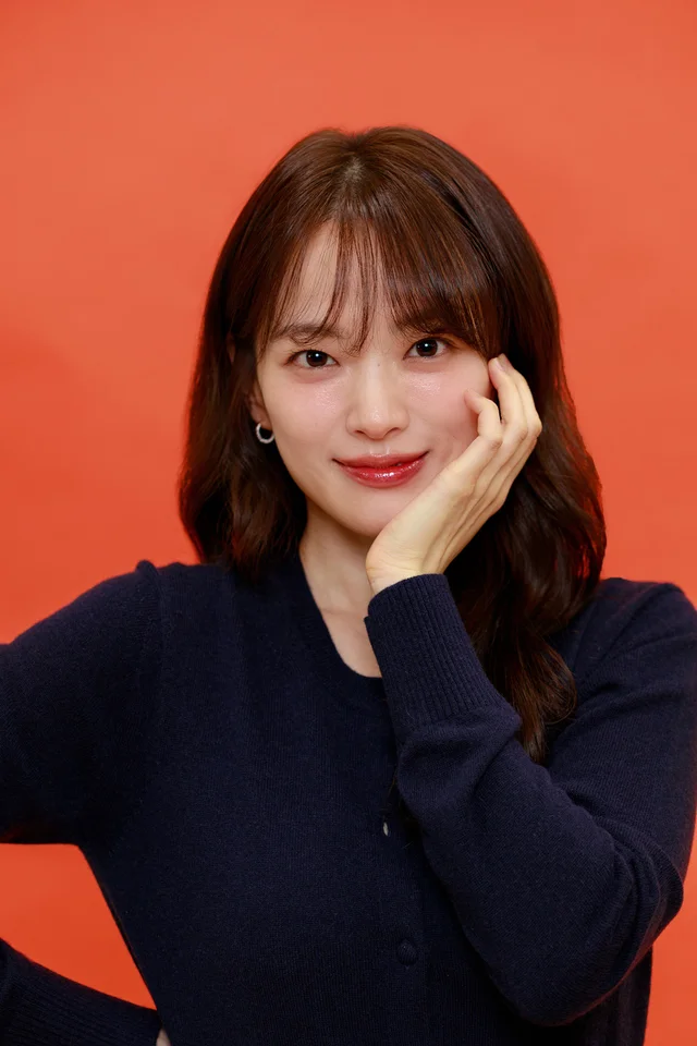話題のドラマ『マイ・ユース』韓国トップ女優チョン・ウヒ来日撮り下ろし！日本食で好きなのは「そば・肉じゃが・魚の煮物」