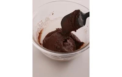 ムベラに持ち替えてさっくりと混ぜる