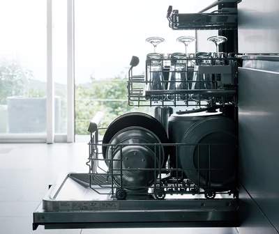 フロントオープンでさらに使いやすくなった食器洗い乾燥機