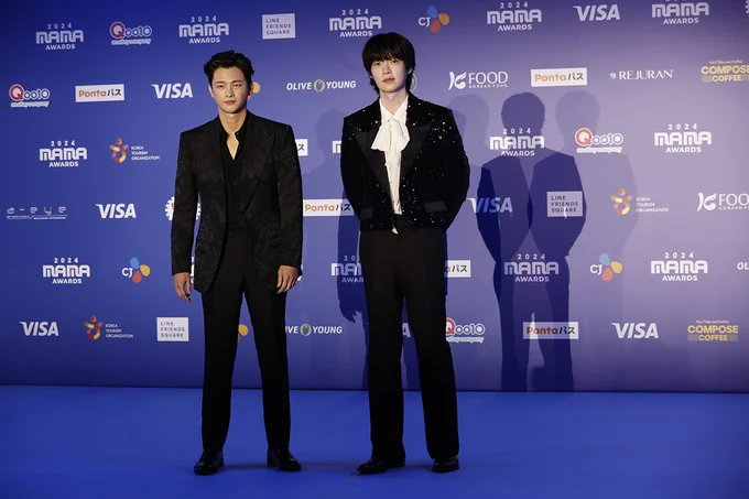 「MAMA AWARDS（Mnet ASIAN MUSIC AWARDS）」に登場したソ・イングクとアン・ジェヒョン撮り下ろし