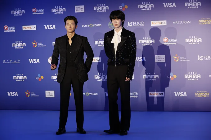 「MAMA AWARDS（Mnet ASIAN MUSIC AWARDS）」に登場したソ・イングクとアン・ジェヒョン撮り下ろし