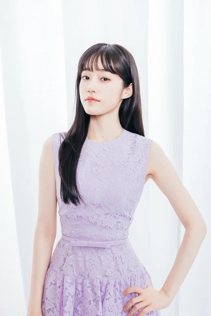 透明感のある肌にスタイル抜群！ユンソさんは本作で百想芸術大賞映画部門の新人演技賞を受賞！