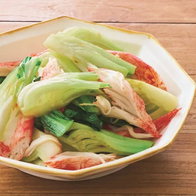 しょうがの爽やかな風味が食欲をそそる「チンゲンサイとかにかまのしょうが炒め」