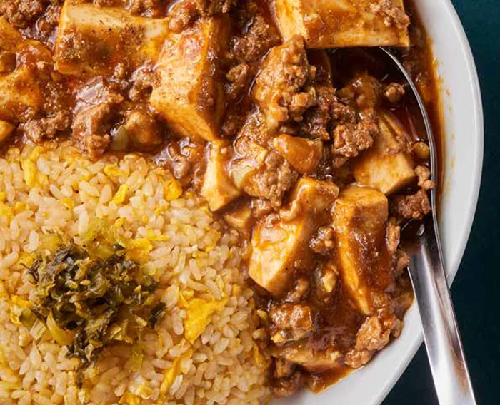 レンゲが止まらない！痺れるうまさの「麻婆チャーハン」