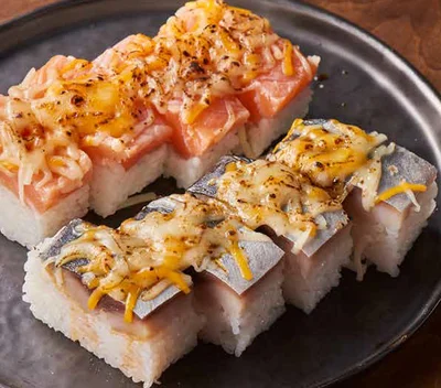炙りチーズ押し寿司