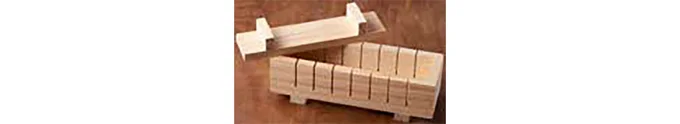 高さ7cm ×幅22.5cm × 奥行き7.5cmの型で作っています