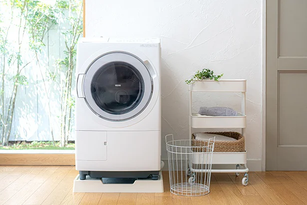 松橋周太呂さんが最新ドラム洗濯機「BD-SV120M」の実力をチェック！