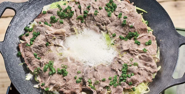 【マルチグリドルで蒸す】鹿児島の郷土料理を再現したヘルシーな「炊き肉」