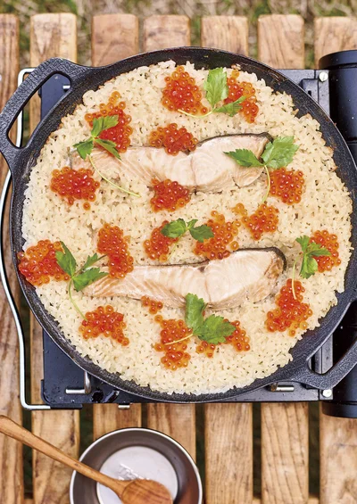 サケといくらの親子飯