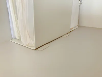 クッションゴムを貼って固定　　▶こんな場所でも活躍！