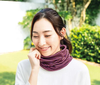 肌寒いときにさっと首元あったか！コーデのワンポイントにも