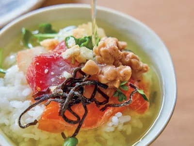 お刺し身の豪華茶漬け