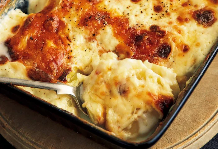 おつまみにも！ 生クリーム＆牛乳をかけて加熱するだけの「グラタン・ドフィノワ」